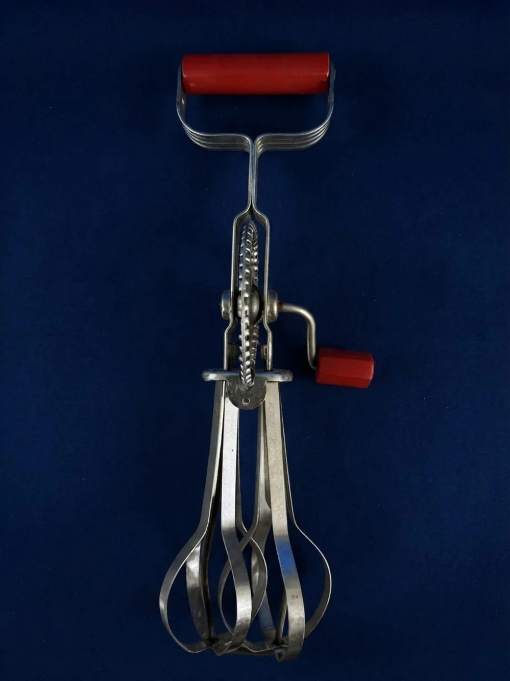 Vintage Ekco A & J Hi-Speed Beater / Mixer with Red Catilin Handles
